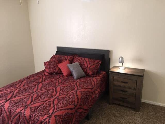 Quiet Townhouse Close To Fort Sill! Lawton Exterior photo