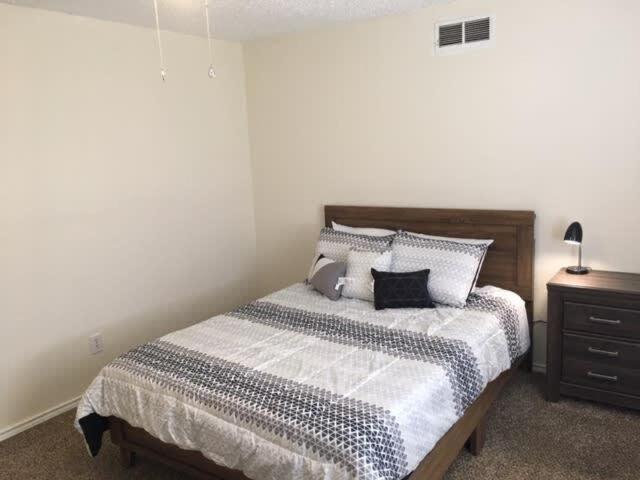 Quiet Townhouse Close To Fort Sill! Lawton Exterior photo